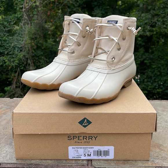 Sperry Topsider Saltwater Boot Ivory w Gold Girls Sz 5 M STK164049 Duck - Picture 3 of 17